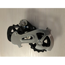 Задній перемикач Shimano Altus RD-M310