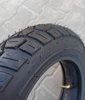 Шина на скутер 3.50-10 з камерою Тайвань шипована SC-TYRE-124