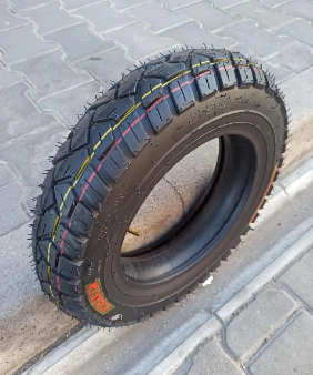 Шина на скутер 3.50-10 з камерою Тайвань шипована SC-TYRE-124