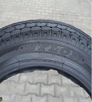 Покришка з камерою 4.00-8 до тачки 8 PR протектор Квадрат