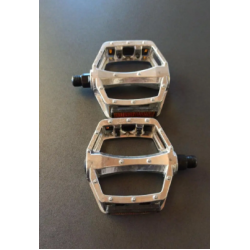 Педалі на велосипед 