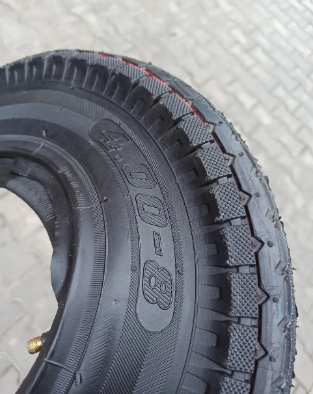 Покришка з камерою 4.00-8 до тачки 8 PR протектор Квадрат