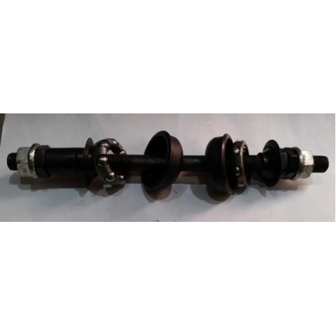 Вісь задня на гірський велосипед D10мм з чашками