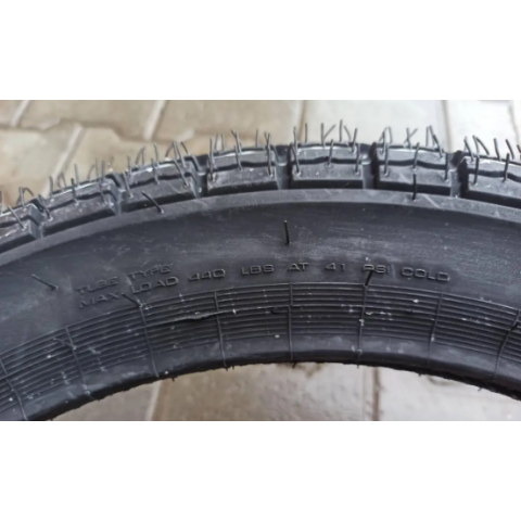 Покришка 3.00-18 до мотоцикла Минск В'єтнам Casumina CA138A 