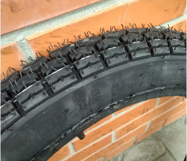 Покришка 3.00-18 до мотоцикла Минск В'єтнам Casumina CA138A 