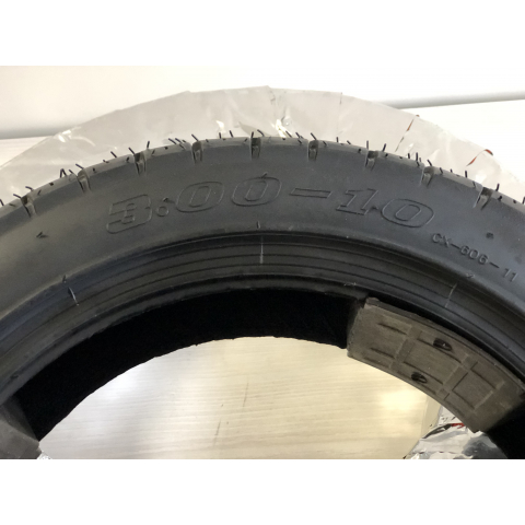 Шина на скутер 3.00-10 безкамерка 6 PR