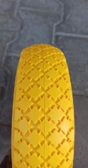 Колесо в зборі Безкамерне 3.00-4 на тачку з пінополіуретан під вісь 20 мм