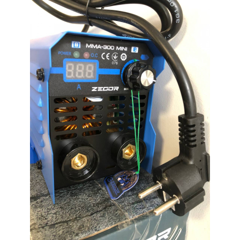 Зварювальний апарат ТМ Zegor MMA-300 MINI 