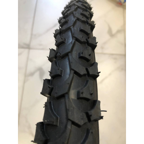 Покришка 26*2.125 шипована на велосипед