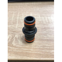 Адаптер з'єднувальний на шланг для поливу