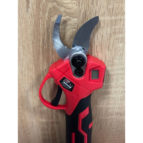 Секатор акумуляторний STARK BPS-2130