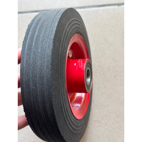 Колесо гусматік 2.50-4 (190/40-204) на тачку під вісь 20 мм 