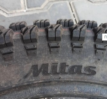 Покришка 3.75-19 на мотоцикл МТ Урал Дніпро MITAS Чехія вживана
