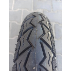 Резина на скутер 3.00-10 безкамерна покришка 