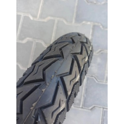 Резина на скутер 3.00-10 безкамерна покришка 