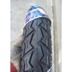 Резина на скутер 3.00-10 безкамерна покришка 