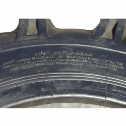 Покришка з камерою 11.2*24 "ялинка" 40,5 кг