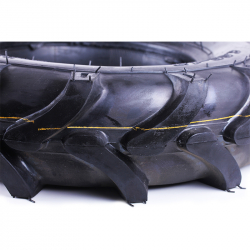 Покришка з камерою 6.00*12 "ялинка" (6 шарів) 9,2 кг