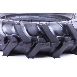 Покришка з камерою 6.50*16 "ялинка" 15 кг