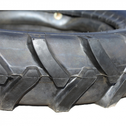 Покришка з камерою 8.30*22 "ялинка" 27,5 кг