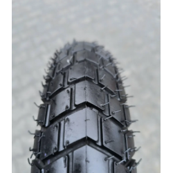 Безкамерна шина 90.90-12 на скутер з протектором