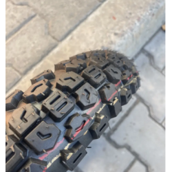 Покришка шипована 3.00-10 безкамерка на скутер Хонда 