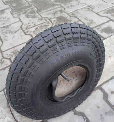 Покришка на тачку 4.00-6 з камерою Польща ВС 6 PR