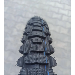 Покришка 2.75-18 на мотоцикл SRC SV-547 В'єтнам Шипована