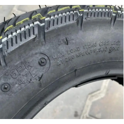 Покришка до скутера 3.00-10 безкамерка стрілка фірми Sosoon SY-087 6PR