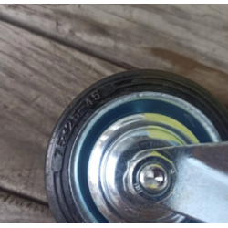 Колесо поворотне 75 мм без тормоза на мобільні стенди вітрини тумби