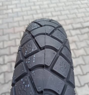 Покришка на скутер 3.00-10 Делі Таєр S-223 безкамерка Індонезія 