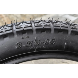 Покришка 3.25-18 з камерою до мотоцикла Минск/Иж