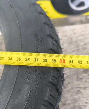 Скат з камерою 3.00-10 шипована на скутер SC TYRE-124