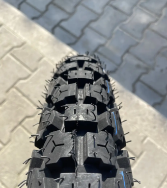 Покришка 3.50-18 на мотоцикл Иж Ява Чезет Casumina В'єтнам СА-147Е шипована