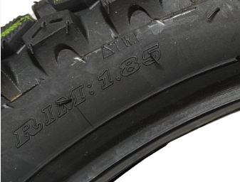 Покришка 2.75-17 з камерою PF 335 Тайвань шипована до мотоцикла