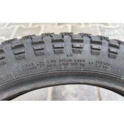 Покришка 3.00-17 Вживана на мотоцикл Альфу Дельту Мустанг шипована