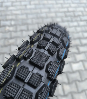 Покришка 3.50-18 з камерою ZM- 215 6PR Шипована на мотоцикл Иж