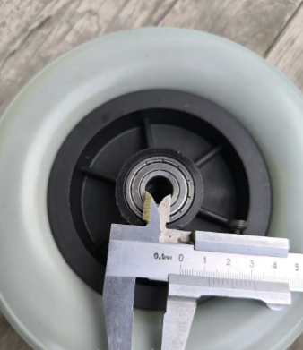 Колесо 190/50-12 під 12мм вісь на інвалідну коляску пінополіуретан