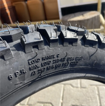 Покришка 3.50-18 на мотоцикл Иж Ява Чезет Casumina В'єтнам СА-147Е шипована