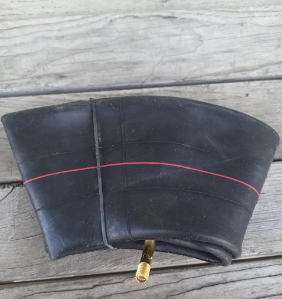 Камера 3.50-10 фірми SC-TYRE до Скутера гнутий вентиль