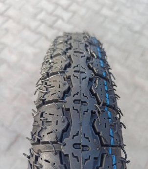 Шина з камерою 2.75-17 трасова 6 PR для мотоцикла Альфа Дельта