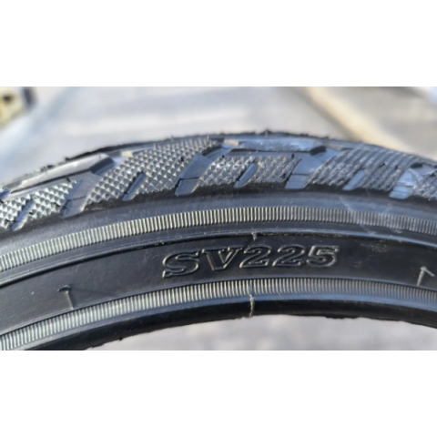 Покришка 18*2.125 на дитячий велосипед SV-220 В'єтнам SRC 