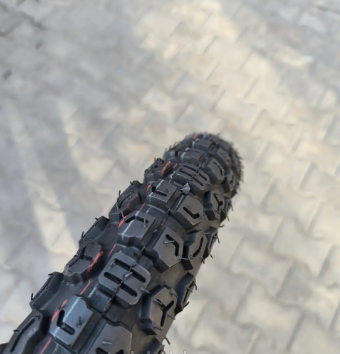 Покришка на мотоцикл 2.75-17 шипована DRC-339 В'єтнам 