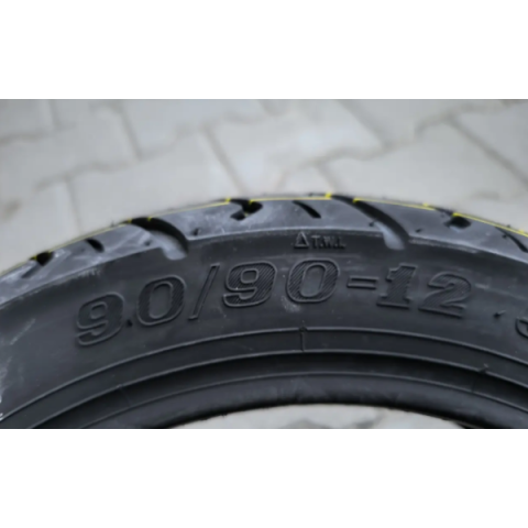Покришка 90.90-12 безкамерна на скутер Casumina В'єтнам