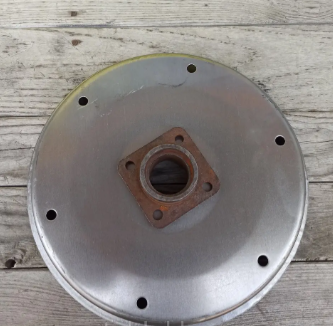 Ступиця Чугунна під підшипник 203 на будівельну тачку