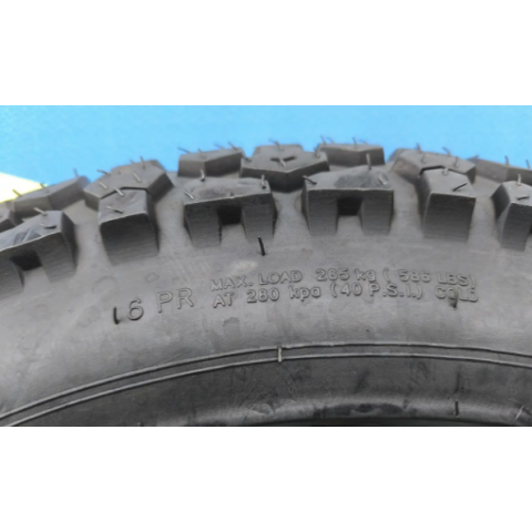 Покришка 3.50-18 з камерою СХ-228 6PR Шипована на мотоцикл Иж