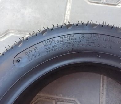 Безкамерка на мопед 3.50-10 шина до скутера фірми GAMA Tubeless