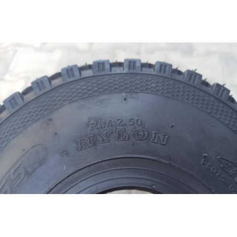 Покришка 4.00-4 на тачку візок фірми Compass