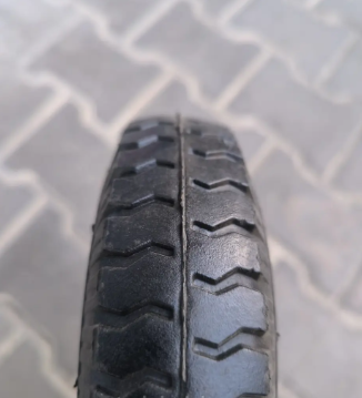 Колесо 2.50-4 в зборі на візок Пневматичне 200 мм під вісь 20 мм