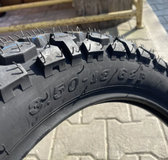 Покришка 3.50-18 на мотоцикл Иж Ява Чезет Casumina В'єтнам СА-147Е шипована